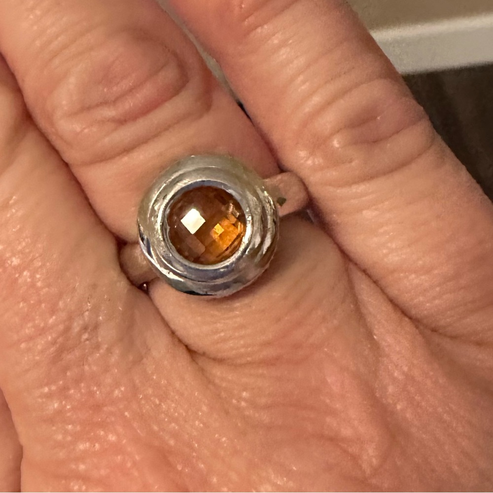 Gorgeous ring purchased in Venice Italy. Size 8. Perfect condition